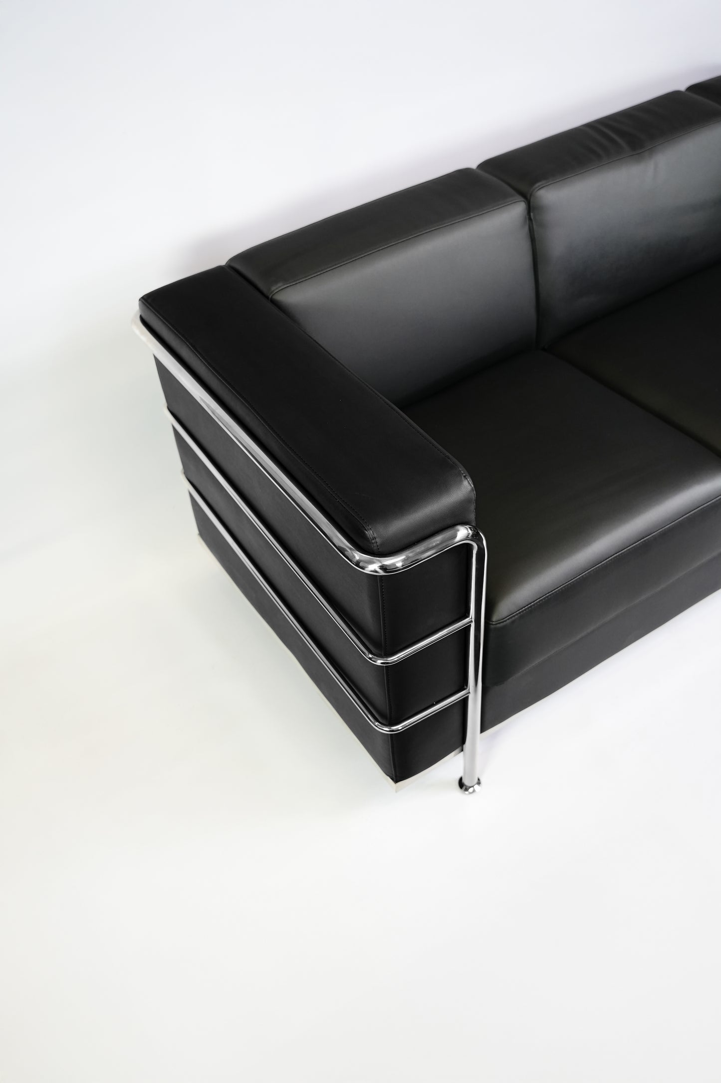 Le Corbusier Style 3 Seater Couch