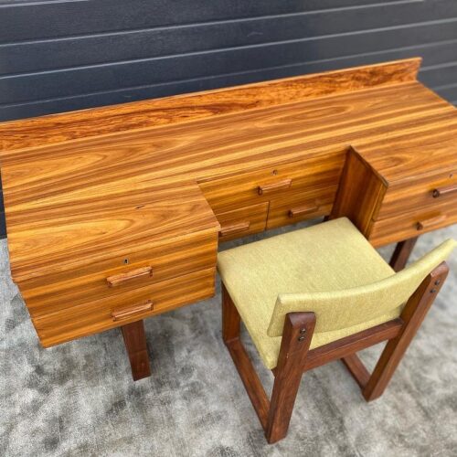 Retro Dresser