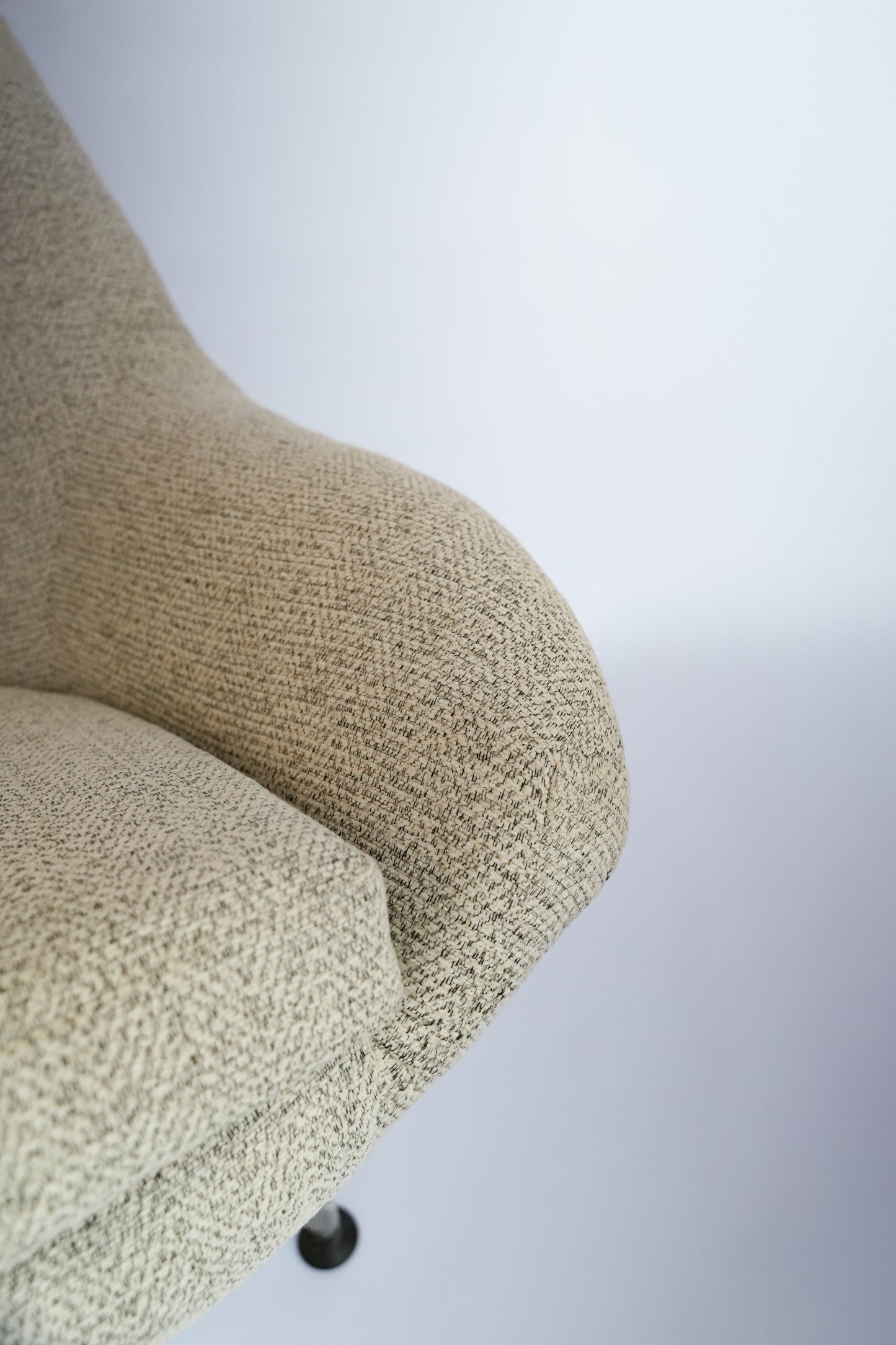 Mid Century Swivel Chair
