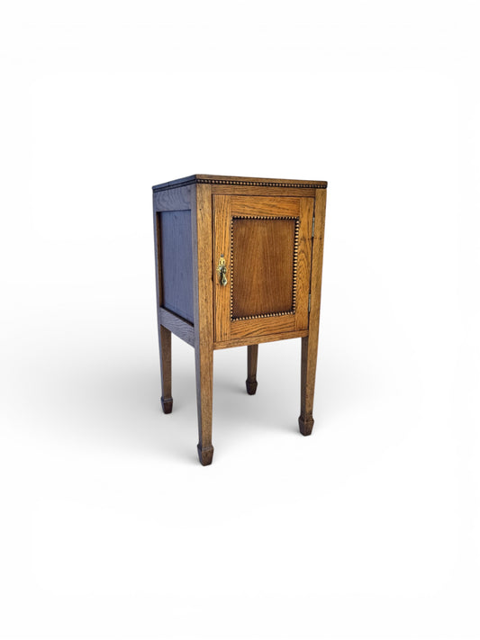 Oak Bedside Cabinet with Beaded Detail