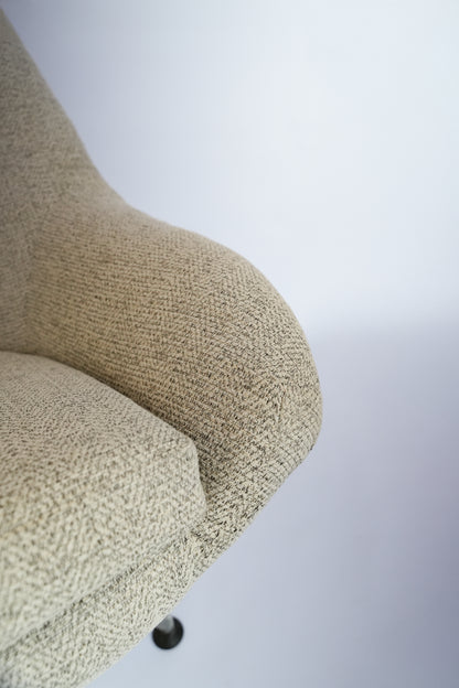 Mid Century Swivel Chair