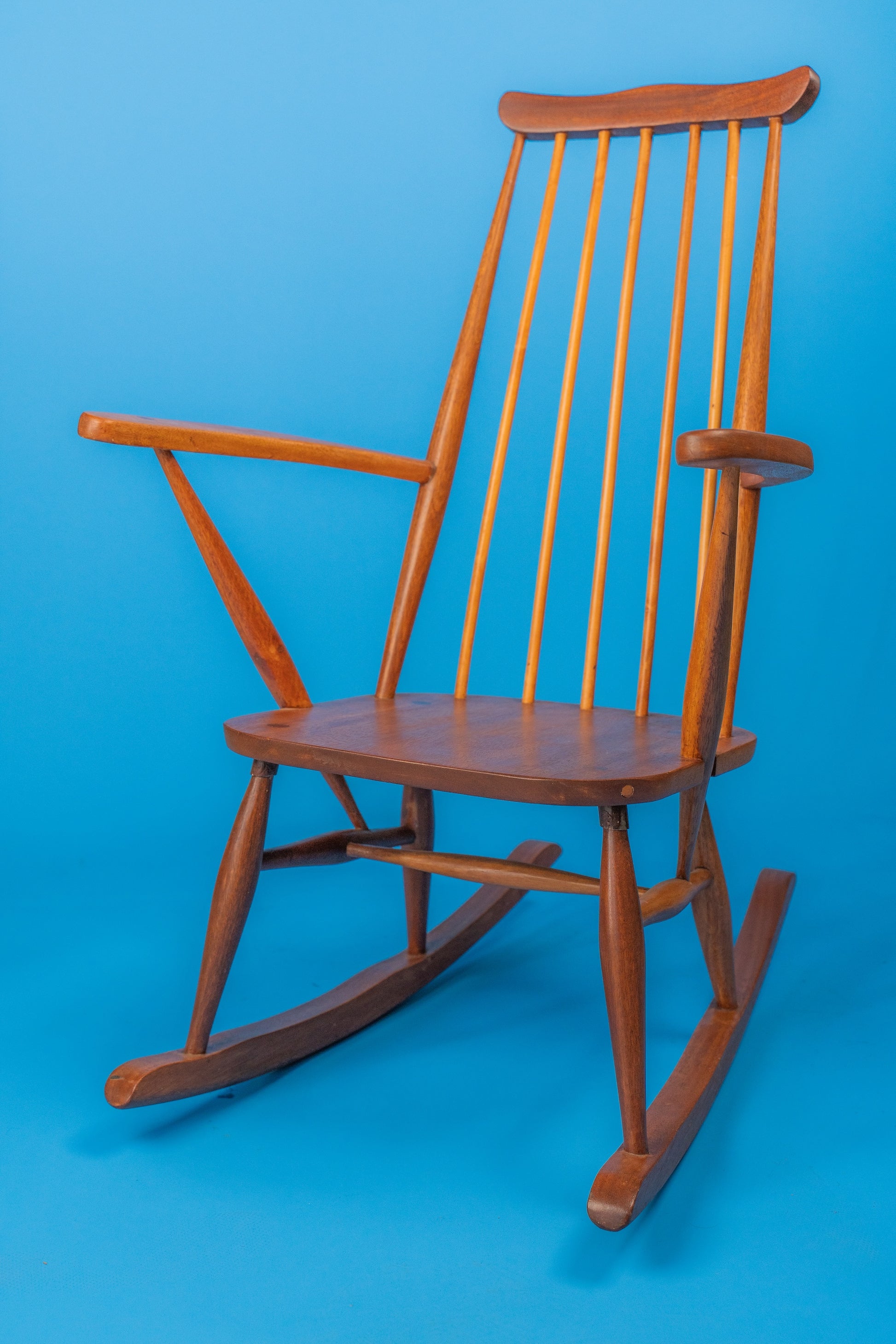 Lubis Styled Rocking Chair